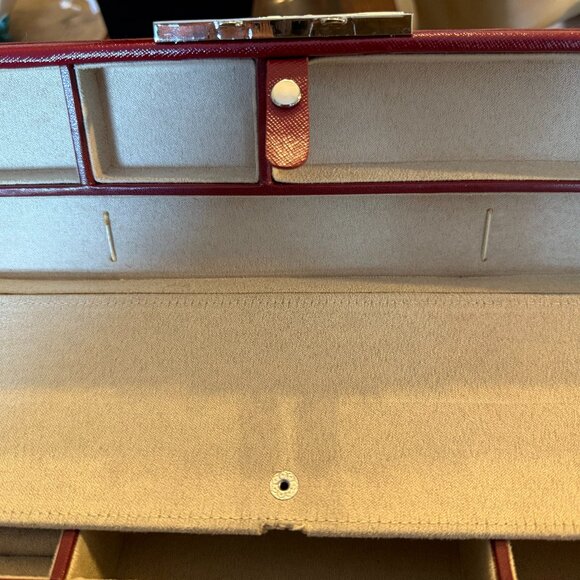 WOLF Leather Travel Boxes (2) Red and Cream lined with Luster Lock (Pre-Owned) - Picture 11 of 13